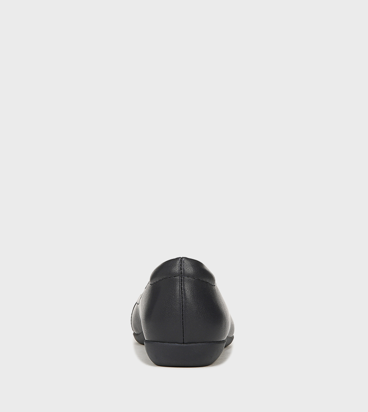 VIVIENNE-O Metal Accent Ballerinas