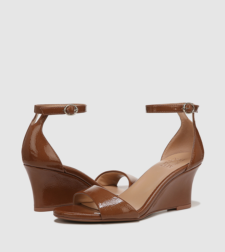 Vera wedge online sandal