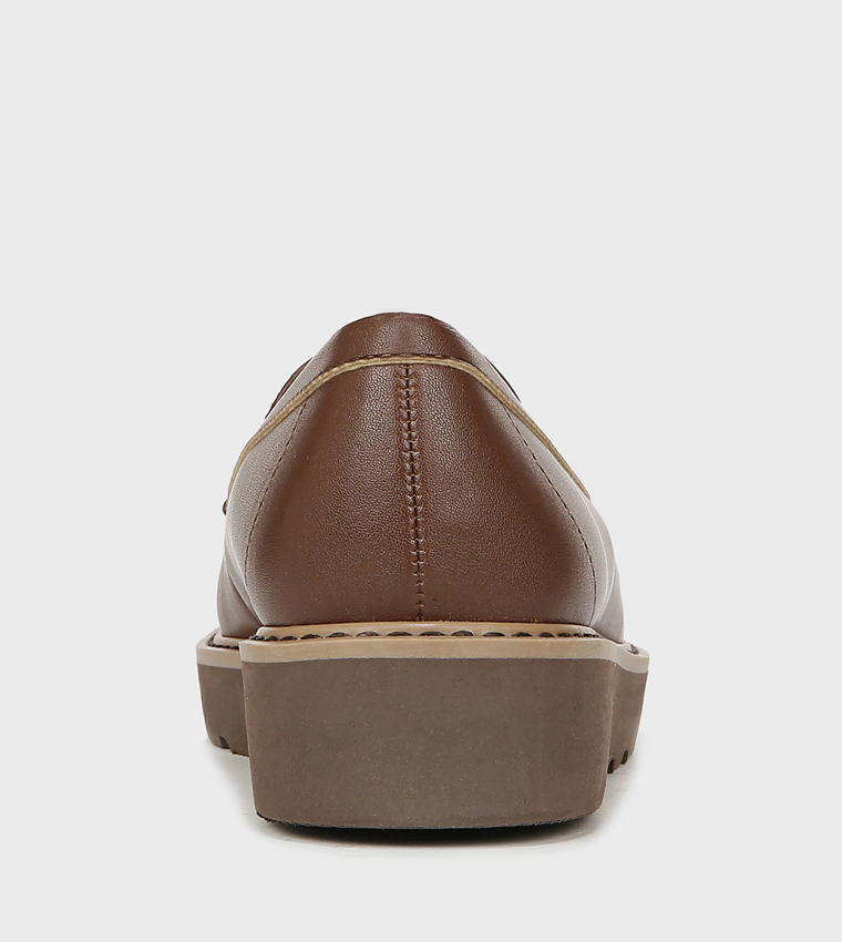 Chain Detail Round Toe Loafers