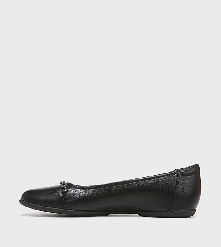 Round Toe Chain Detail Ballerina