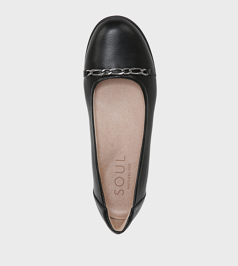 Round Toe Chain Detail Ballerina