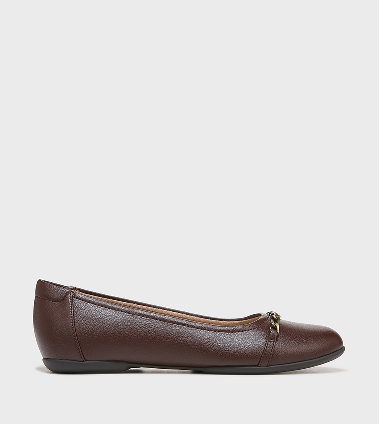 Round Toe Chain Detail Ballerina