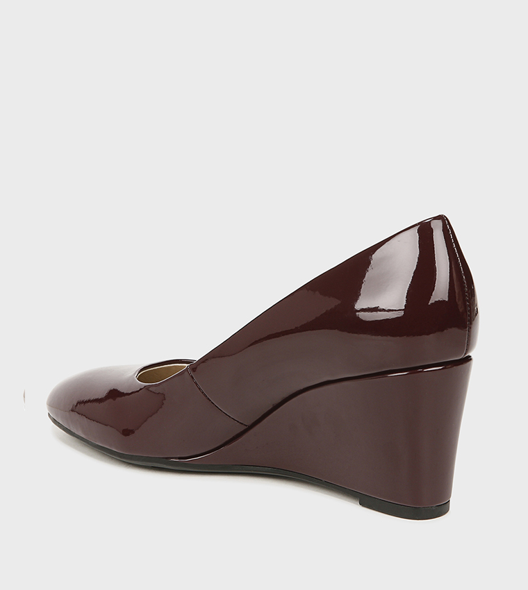 GIO Almond Toe Wedge Pumps