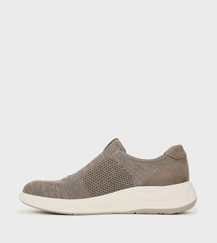 TROPHY Knitted Slip-On Shoes
