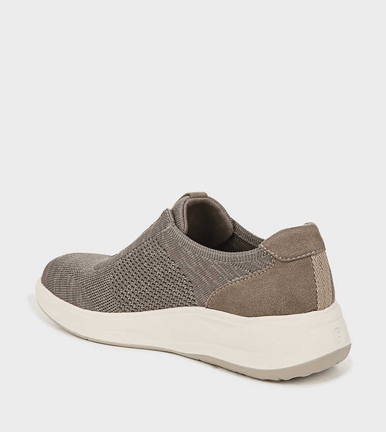 TROPHY Knitted Slip-On Shoes