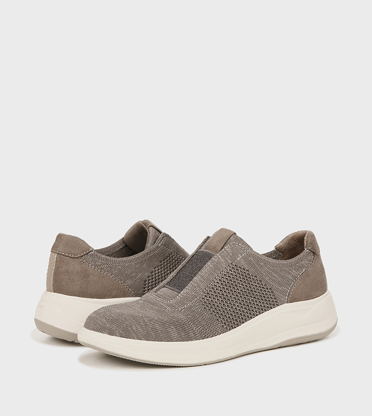 TROPHY Knitted Slip-On Shoes