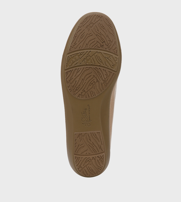 NILE Round Toe Ballerinas