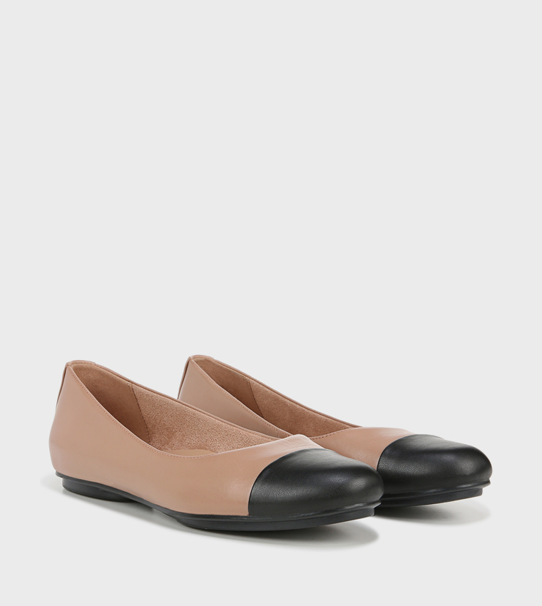NAMAXWELL Cap Toe Ballerinas