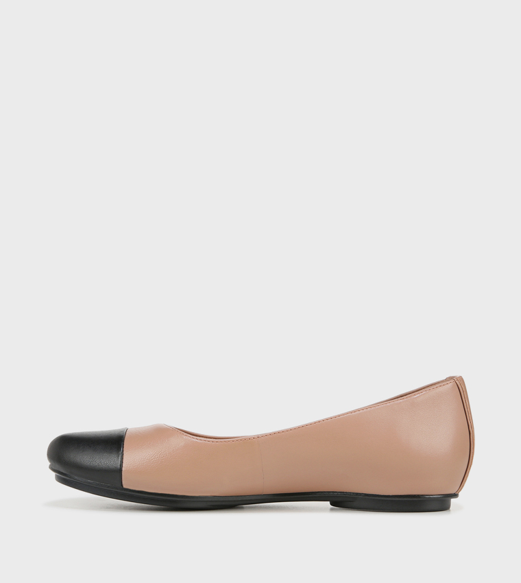 NAMAXWELL Cap Toe Ballerinas