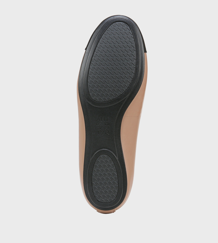 NAMAXWELL Cap Toe Ballerinas