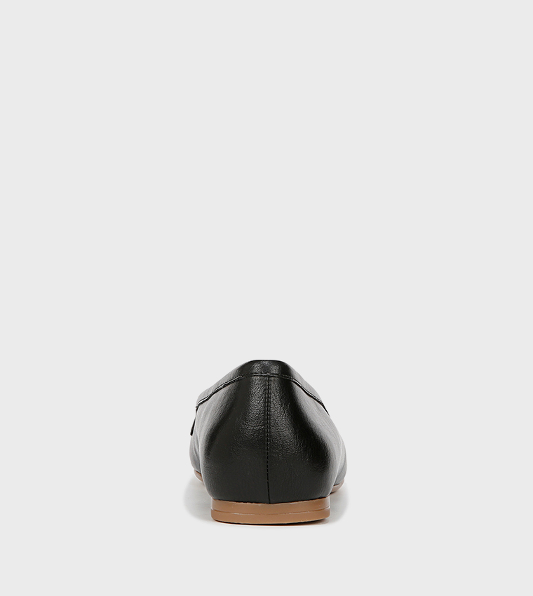 NAJEMI Metal Accent Round Toe Loafers