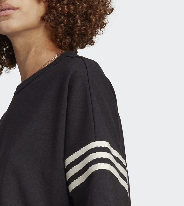 Striped Detail Sleeves Crew Neck Crop T-Shirt