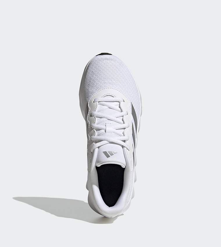 SWITCH MOVE Running Shoes