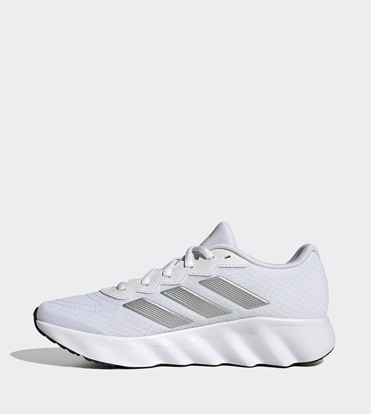 SWITCH MOVE Running Shoes