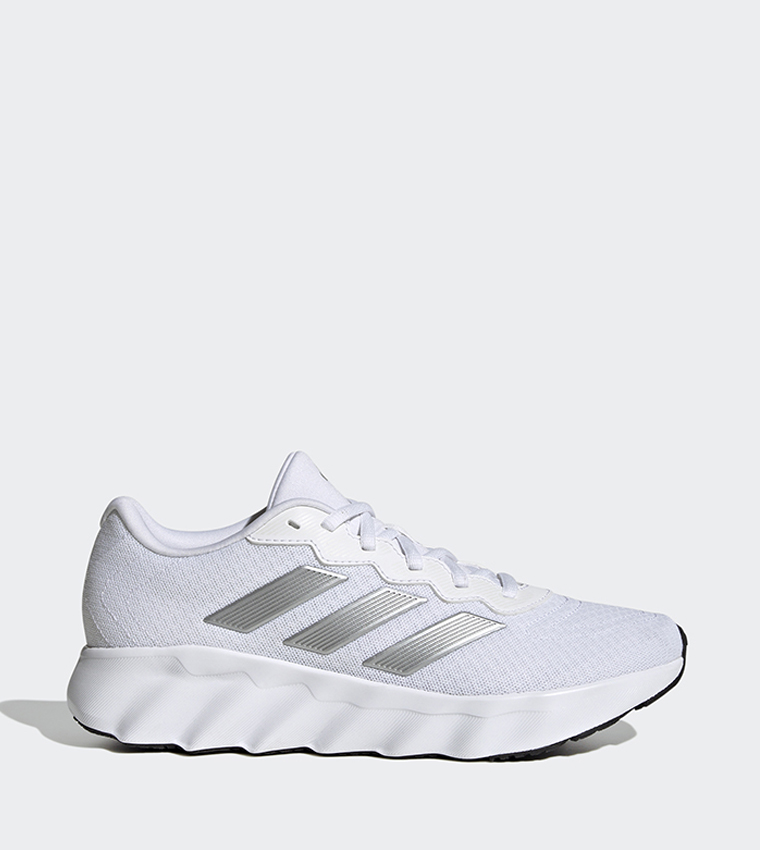 SWITCH MOVE Running Shoes