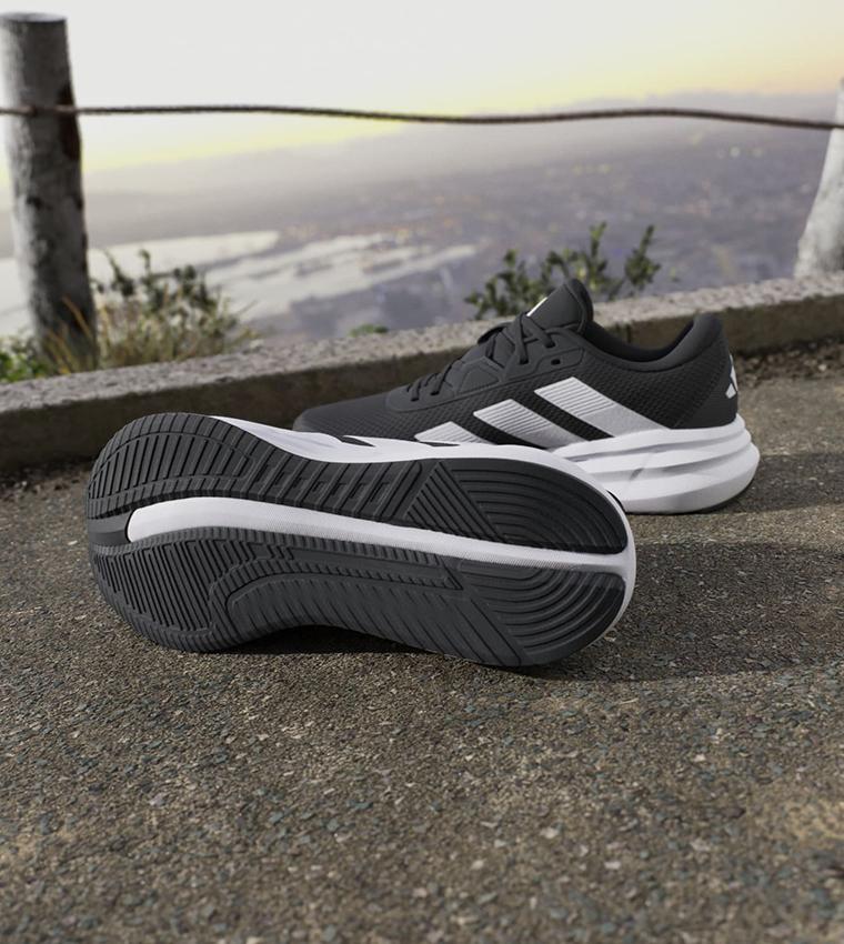 Galaxy 7 Running Shoes