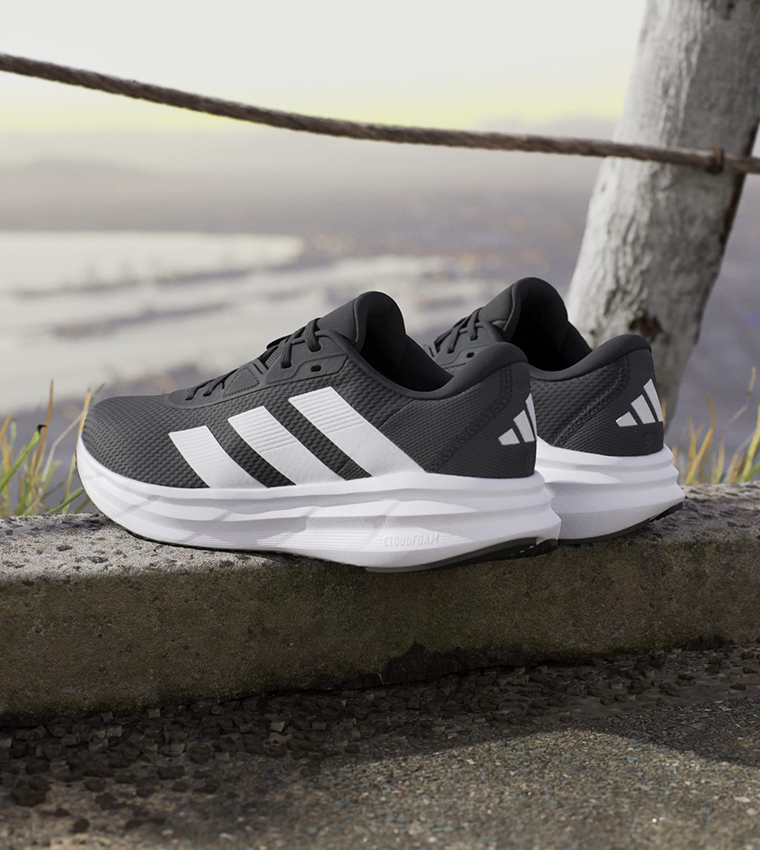 Galaxy 7 Running Shoes