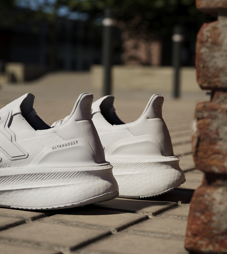 ULTRABOOST 5 Stripe Detail Running Shoes
