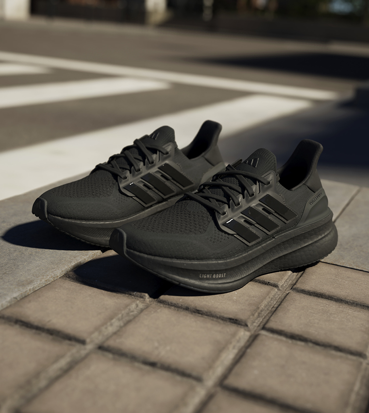 ULTRABOOST 5 Stripe Detail Running Shoes