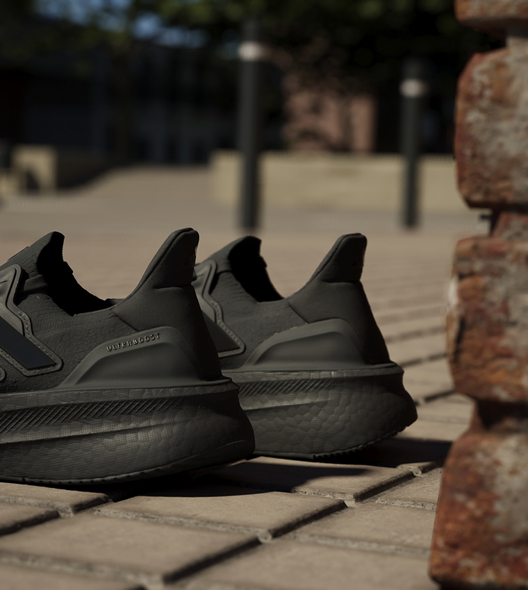 ULTRABOOST 5 Stripe Detail Running Shoes