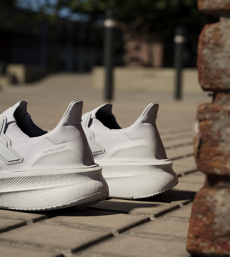 Ultraboost 5 Running Shoes