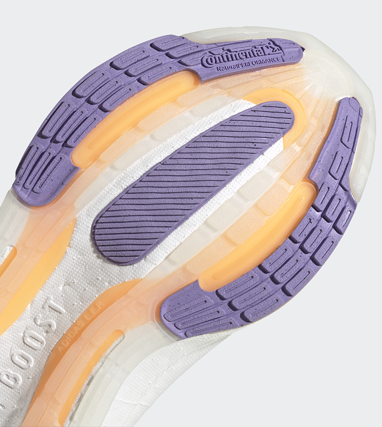 حذاء ULTRABOOST LIGHT للجري 