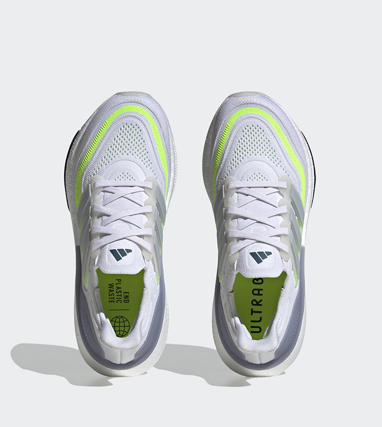 حذاء ULTRABOOST LIGHT للجري 