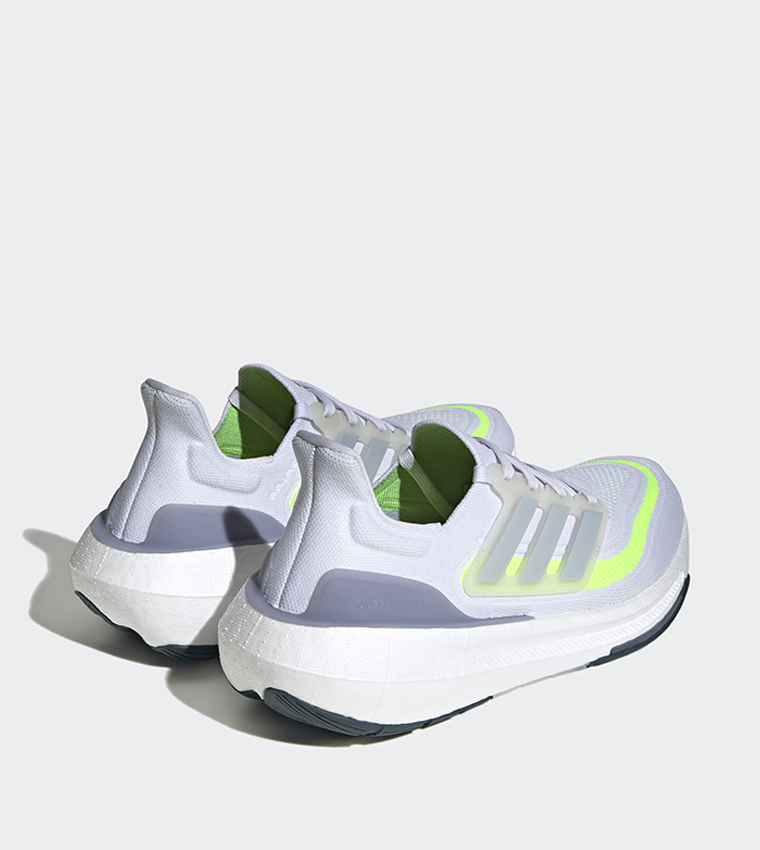 حذاء ULTRABOOST LIGHT للجري 