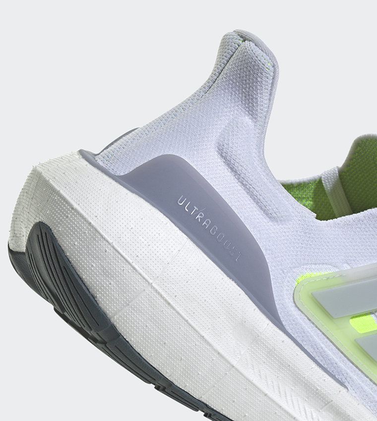 حذاء ULTRABOOST LIGHT للجري 