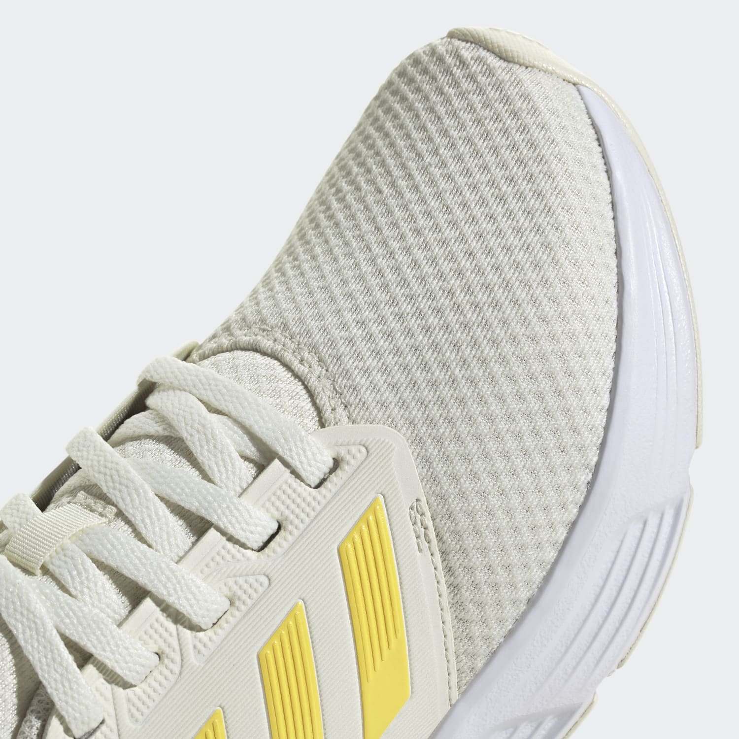 GALAXY 6 Lace-Up Running Shoes
