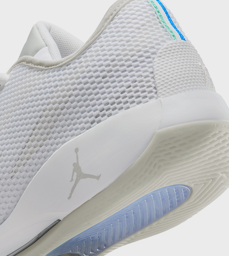 JORDAN LUKA 77 Basketball Shoes