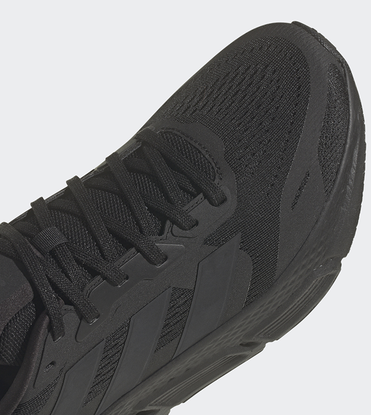 QUESTAR 2 Running Shoes