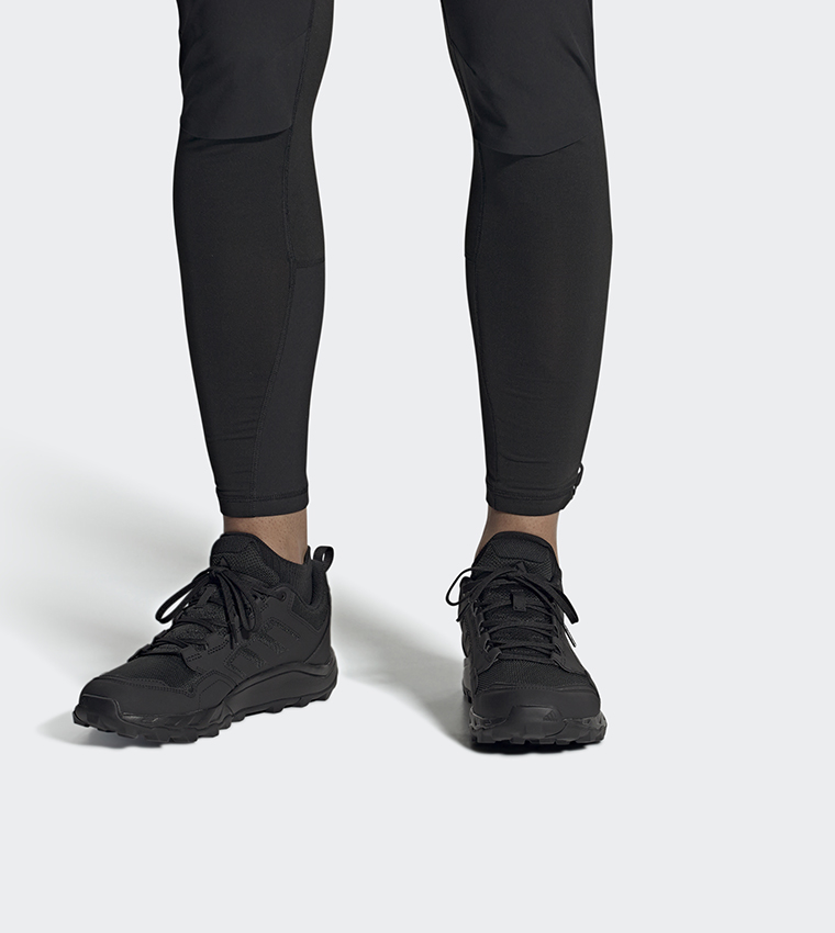 Wearing Black Track Shoes Black Running Shoes For Men: Lightweight