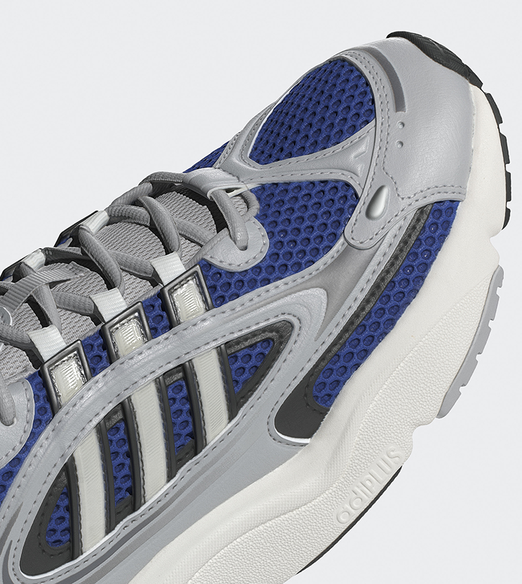 Ozmillen Lace-Up Sneakers