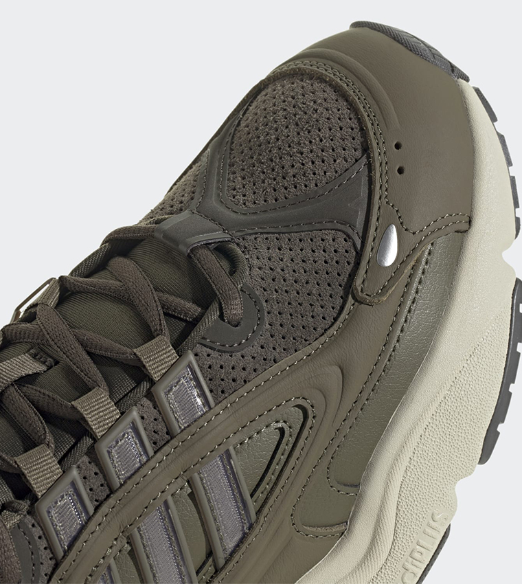 OZMILLEN Lace-Up Sneakers