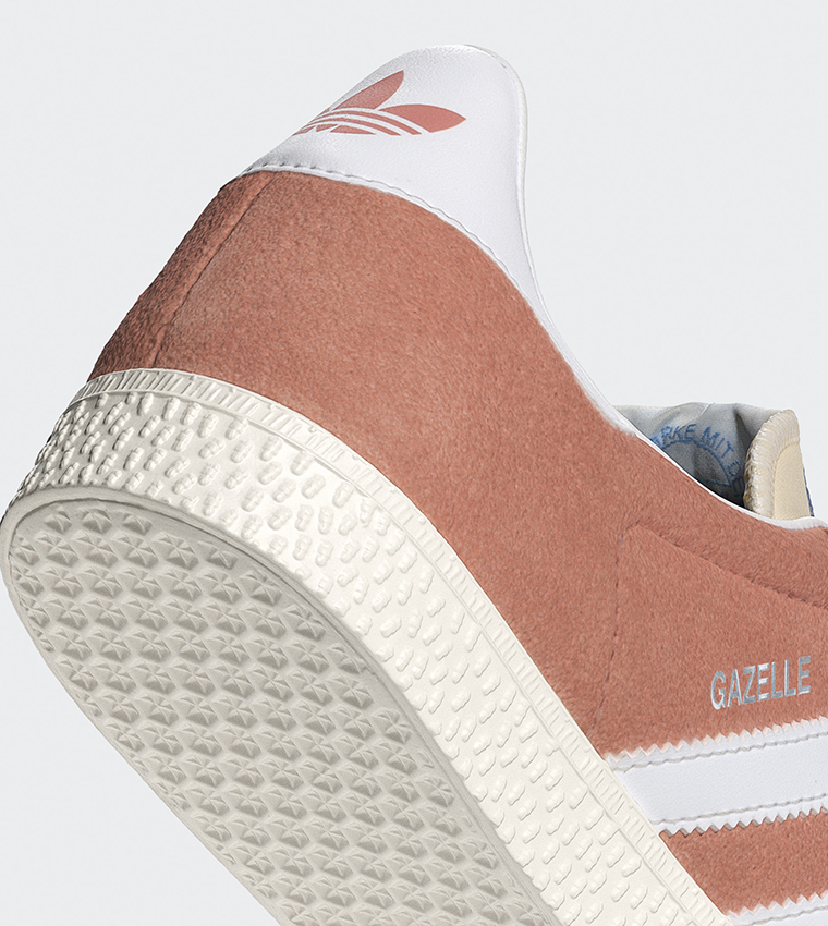 حذاء رياضي جازيل برباط