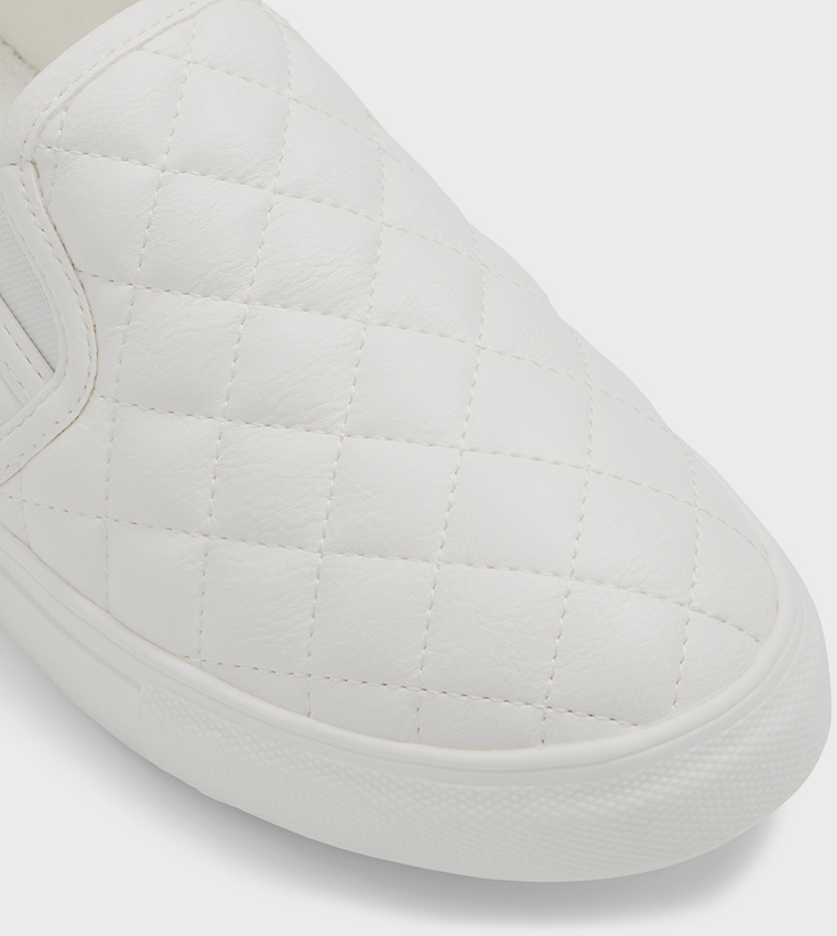 IGGYY Quilted Slip-On Shoes