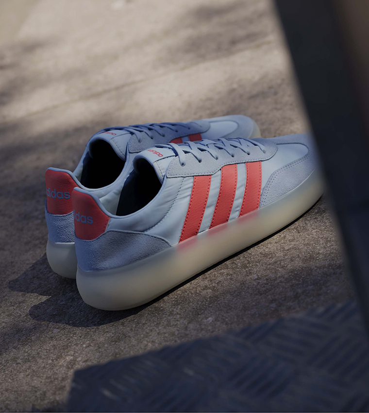 BARREDA DECODE Lace Up Sneakers