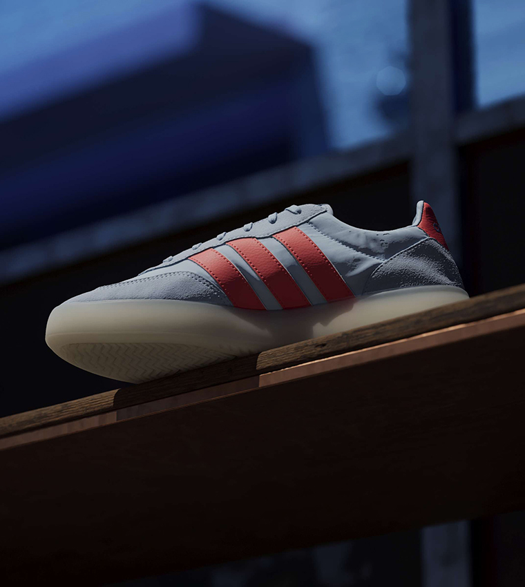 BARREDA DECODE Lace Up Sneakers