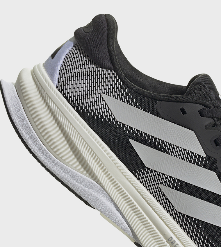 حذاء جري سوبرنوفا سولوشن برباط