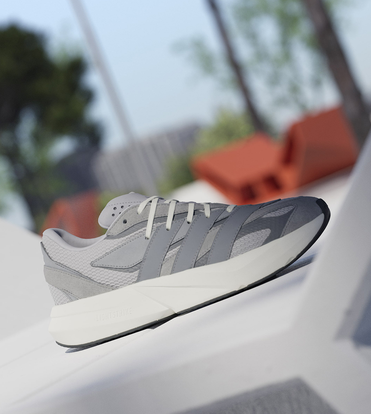 LIGHTBLAZE Logo Detail Mesh Sneakers