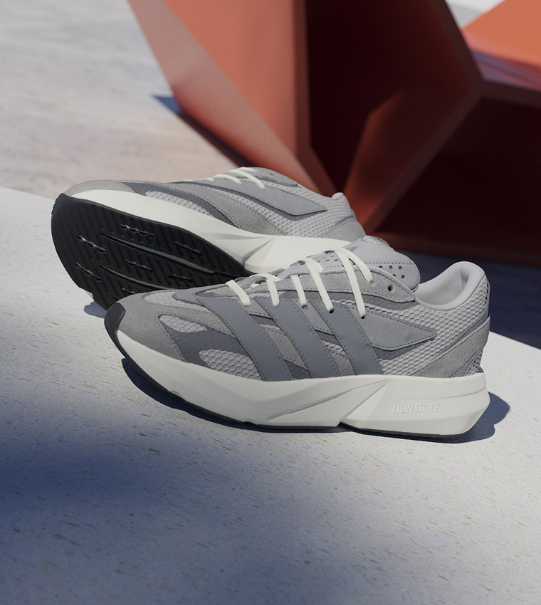 LIGHTBLAZE Logo Detail Mesh Sneakers