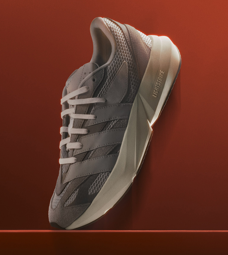 LIGHTBLAZE Logo Detail Mesh Sneakers