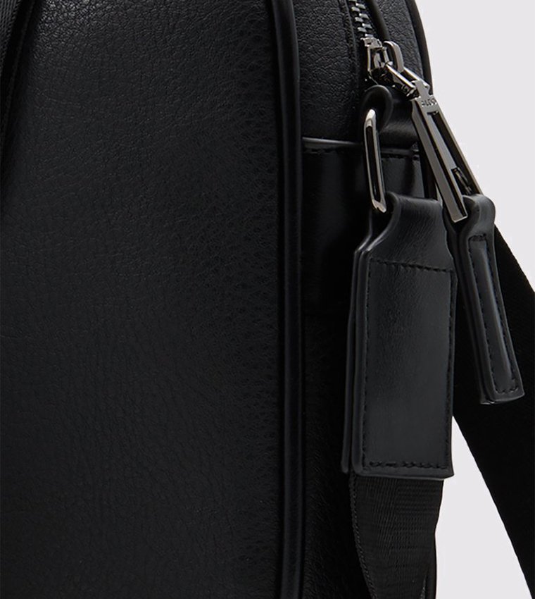IIKE Textured Reporter Bag