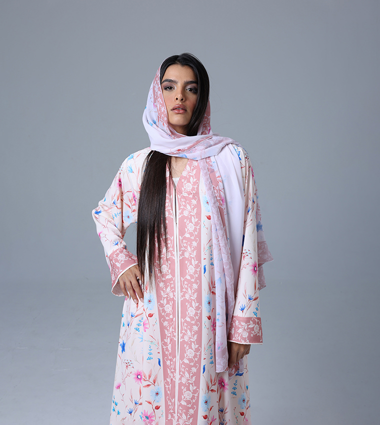 عباية بطبعة و كم واسع 
