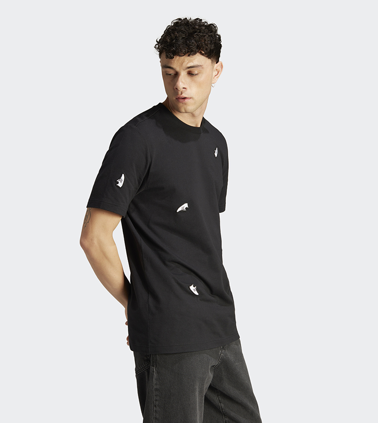 UNDEN Embroidered Crew Neck T-Shirt