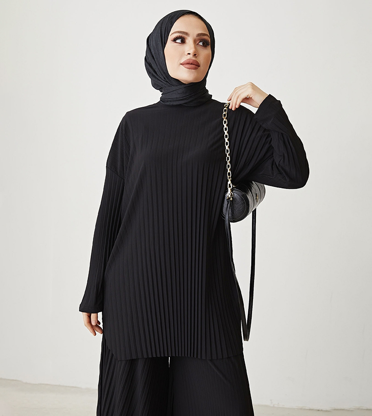 طقم ملابس بكسرات 