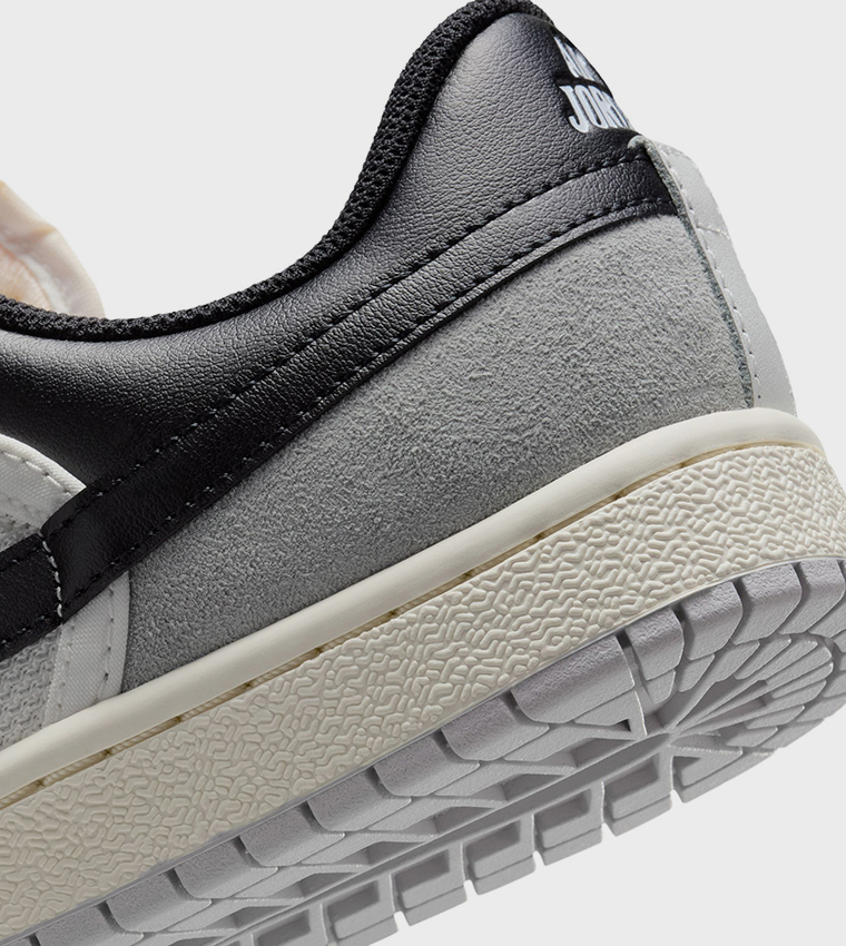 AIR JORDAN SKYLINE Basketball Shoes