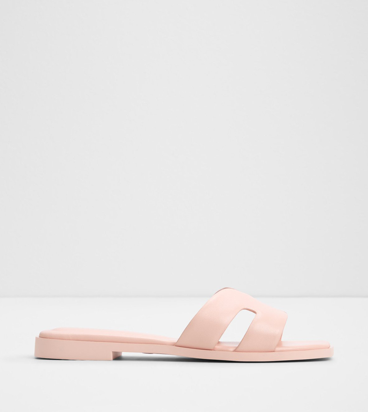 ITSANDAL Textured Flat Sandals