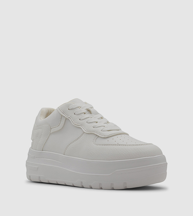 IVEY Low Top Sneakers